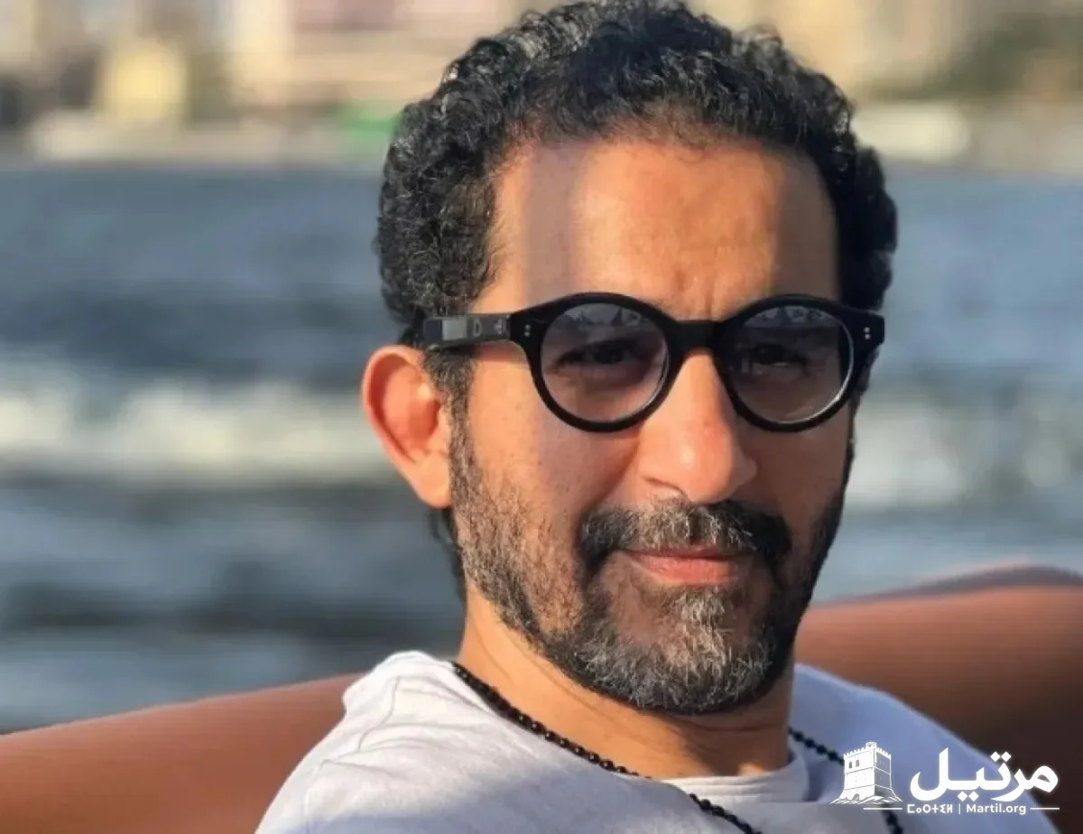 أحمد حلمي يعلن موعد طرح فيلمه حدوتة في دور السينما