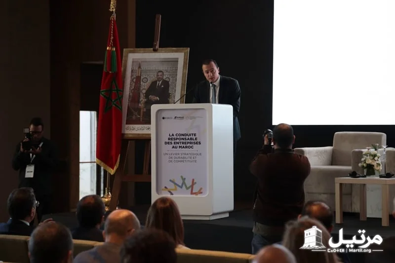 صديقي يربط جاذبية الاستثمار بالمغرب بالشفافية والامتثال للمعايير الدولية